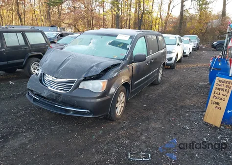 2015 Chrysler Town & Country Touring из США, поврежденный, VIN 2C4RC1BG8FR587724